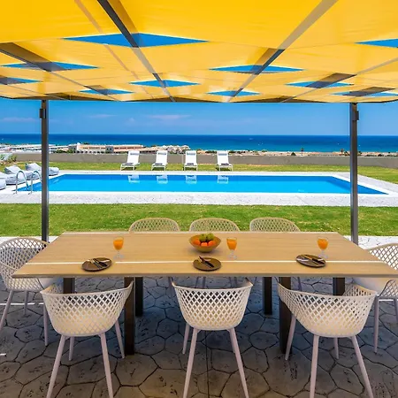 Hill & Sea View וילה