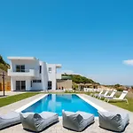 Hill&sea View *