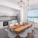 Hill & Sea View فيلة